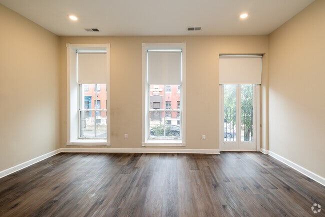 Studio - 480SF - 936 N Calvert St