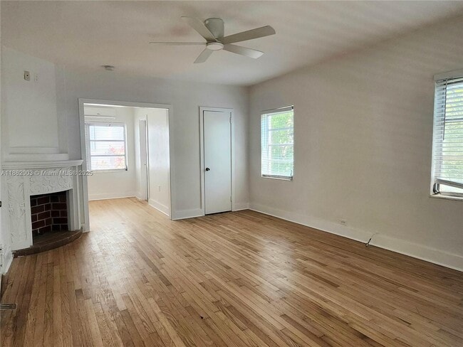 Photo - 1557 Euclid Ave Unit 8