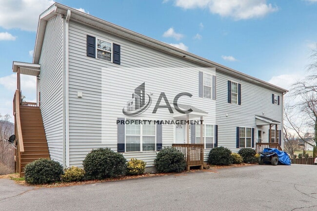 Building Photo - 50 Smith Lake Rd Unit C