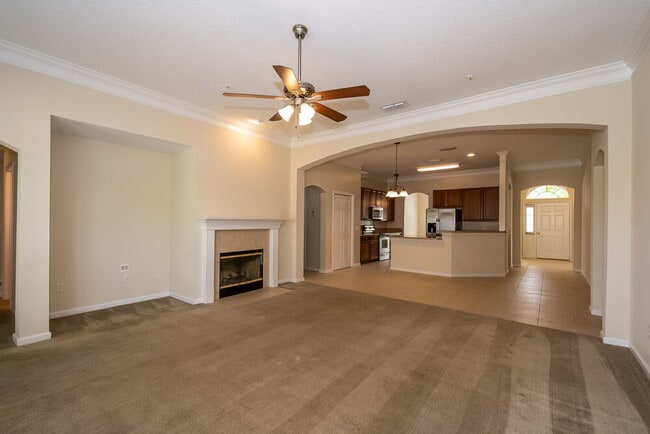 Photo - 2817 Alaskan Way