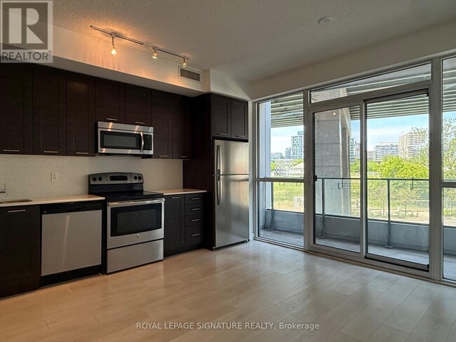 Photo - 50 Bruyeres Mews Unit 305