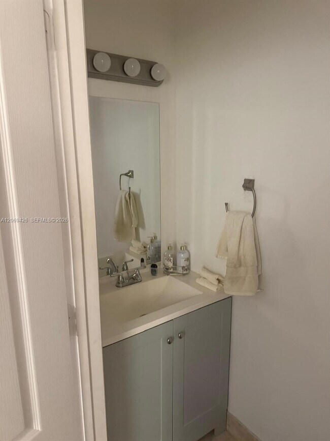 820 NE 212th Terrace Unit 4