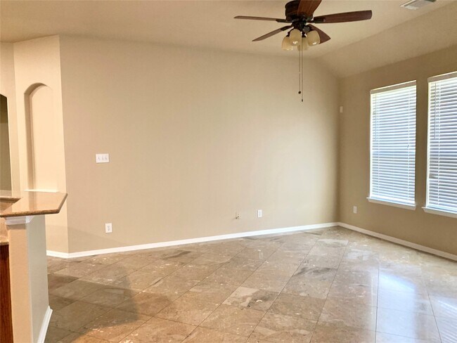 Photo - 2822 Chalet Knolls Ln