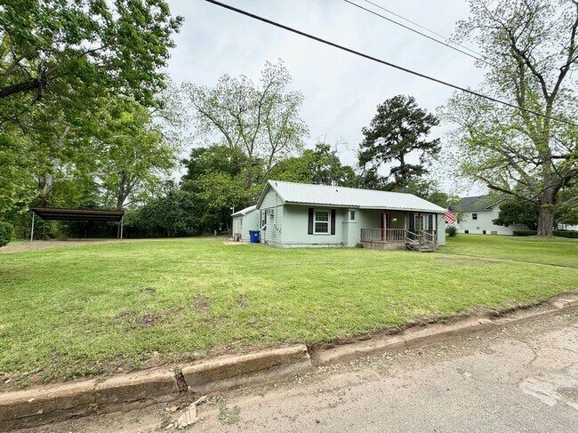 Photo - 503 N 7th St