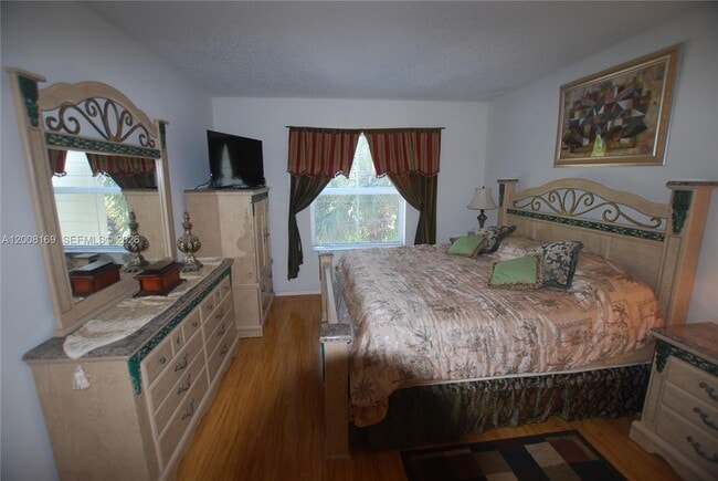 Photo - 1310 Tuscany Way Unit 1310