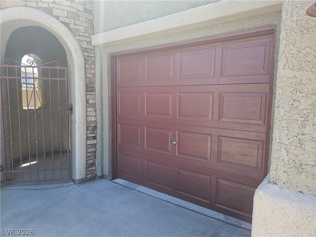 Photo - 230 Valerian St