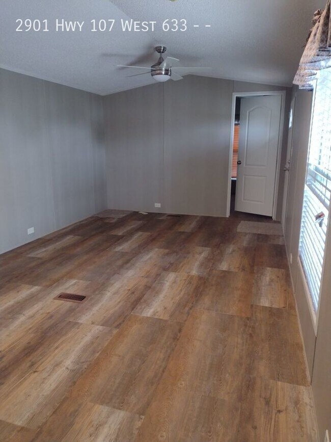 Photo - 2901 TX-107