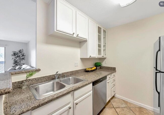 Photo - 1046 Yarwood Ct Unit 1046 Yarwood Ct