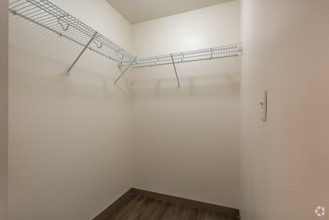 2BD 1BA 865 sq. ft.