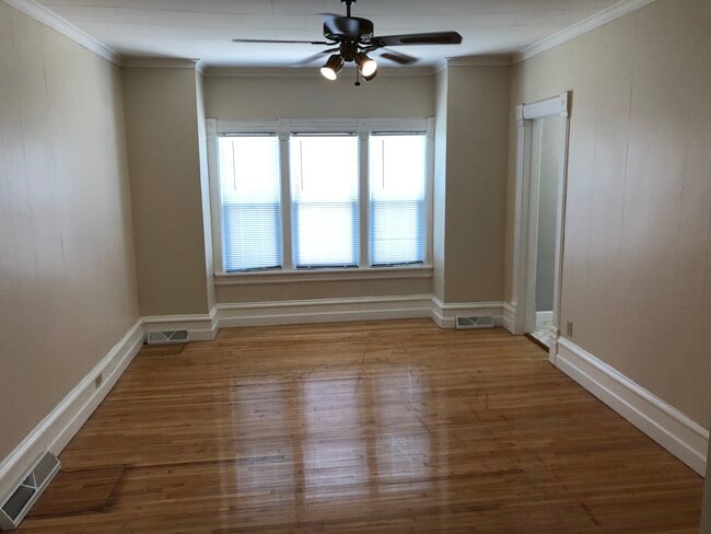 Sala de estar - 24 W 12th Ave Unidad 24 12th