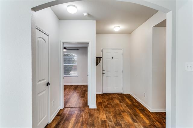 Photo - 2252 Old Leonard St