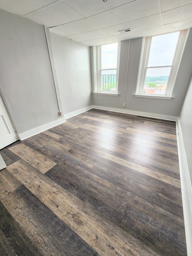 3208 Brereton St Unit 4