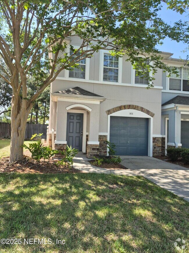 Building Photo - 5851 Parkstone Crossing Dr Rental