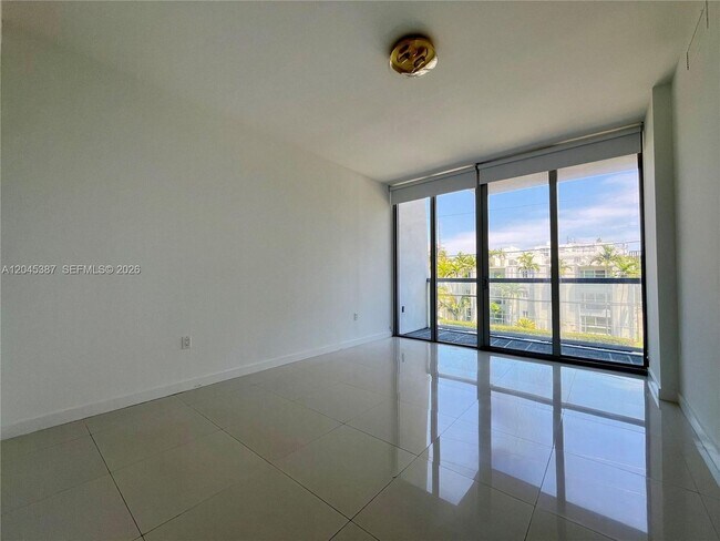9940 W Bay Harbor Dr