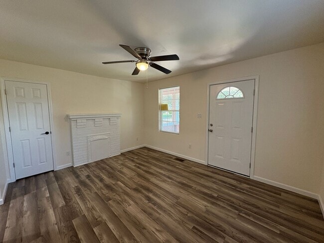 Photo - Rent Special on Affordable Duplex in Ender...