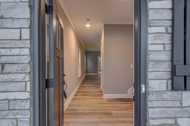 Photo - 187 Westwoods Dr