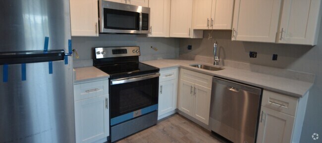 Building Photo - 117 Cross St Unit 1 Rental