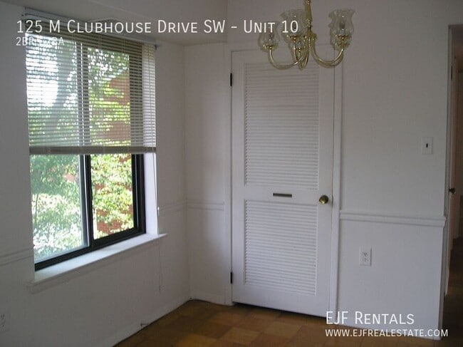 Photo - 125 Clubhouse Dr SW Unit 10