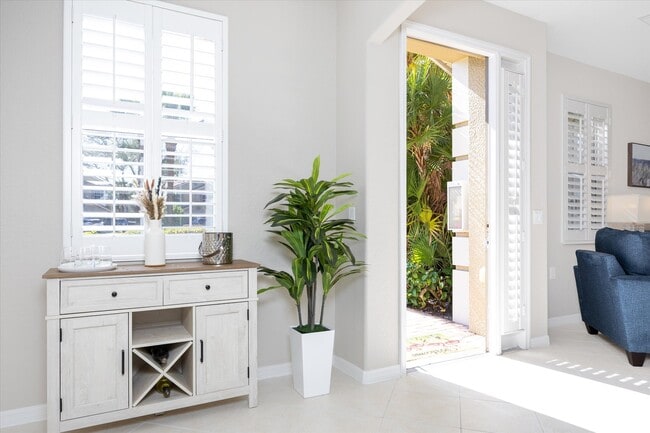 Building Photo - 3181 Cottonwood Bend