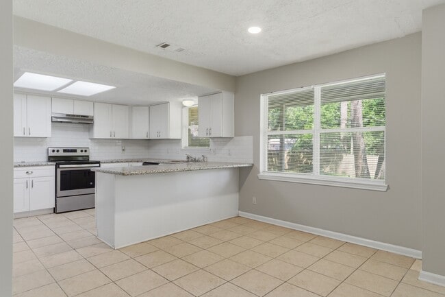 Photo - 1122 Tigris Ln