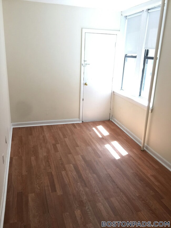 Photo - 1133 Commonwealth Ave Unidad 6