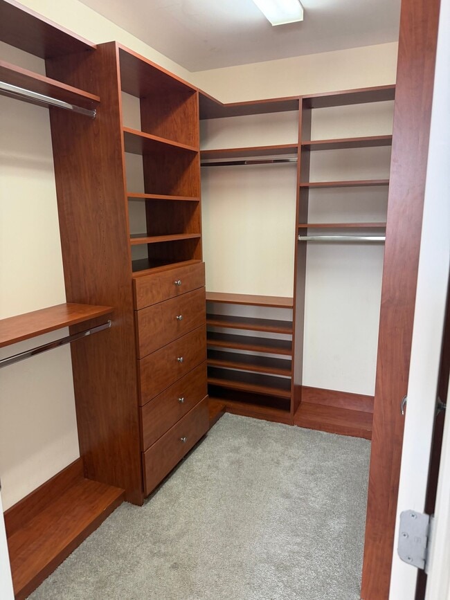 Photo - Your Dream Downtown Condo Awaits! Unidad 1
