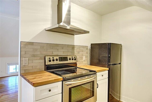 Photo - 21 Brewster St Unidad 3