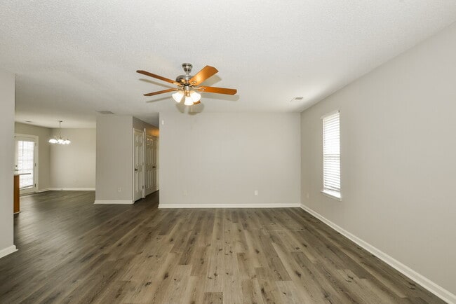 9961 Fox Run Dr