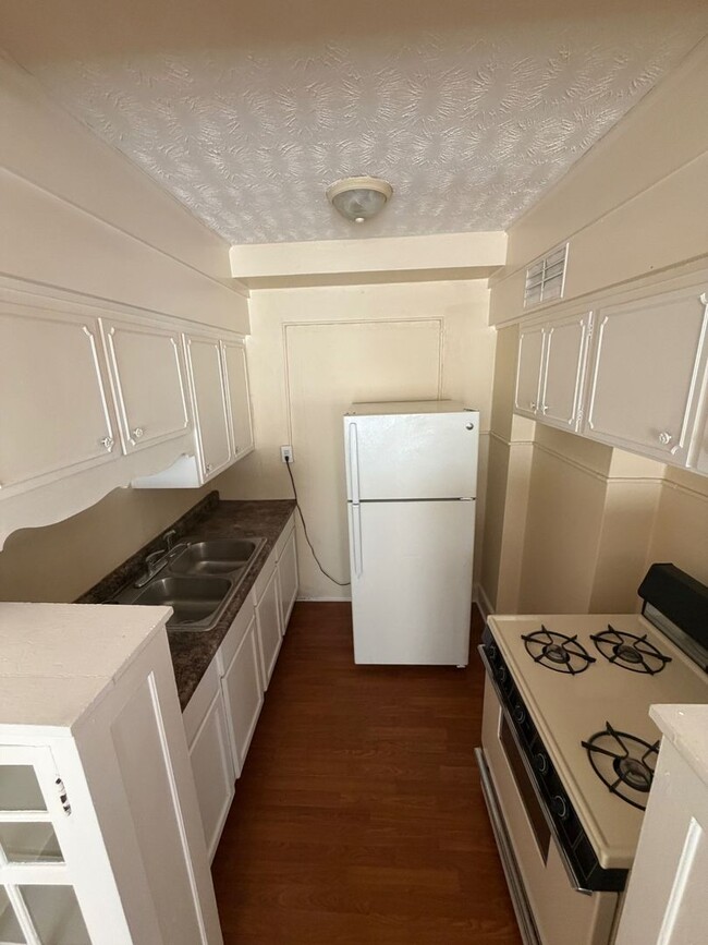 Photo - Whitestone Manor Apartments