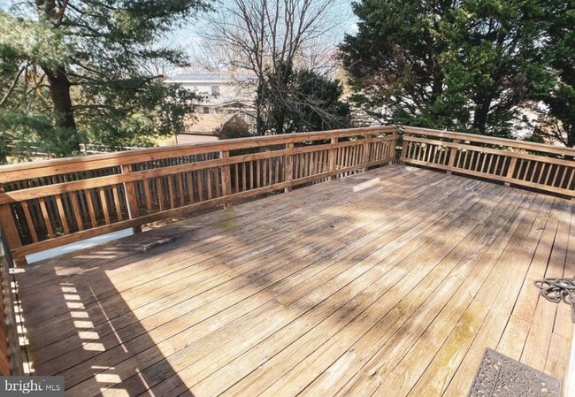Photo - 18008 Wagonwheel Ct