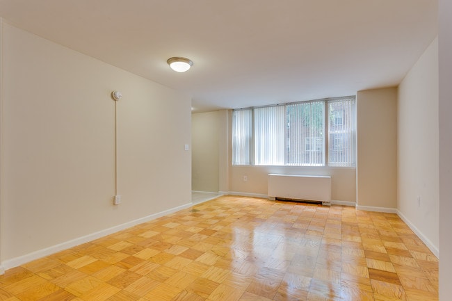 Photo - The Park East Apartments