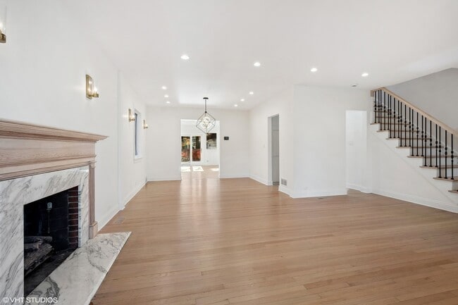 Photo - 2033 Highland Ave