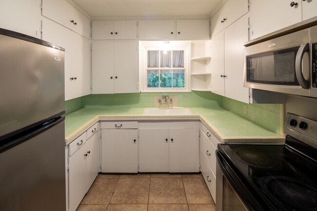 Photo - 3 Bedroom Rental in Midtown Tyler!