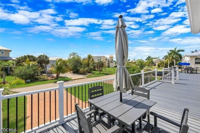21580 Indian Bayou Dr