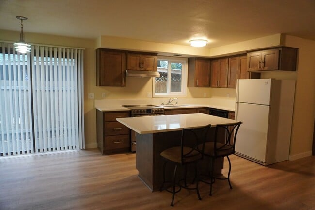 Photo - r3128.3130NE.86th.AVE Unit 3128 NE 86TH AVE