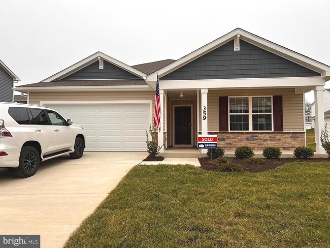 Photo - 359 Toulouse Ln