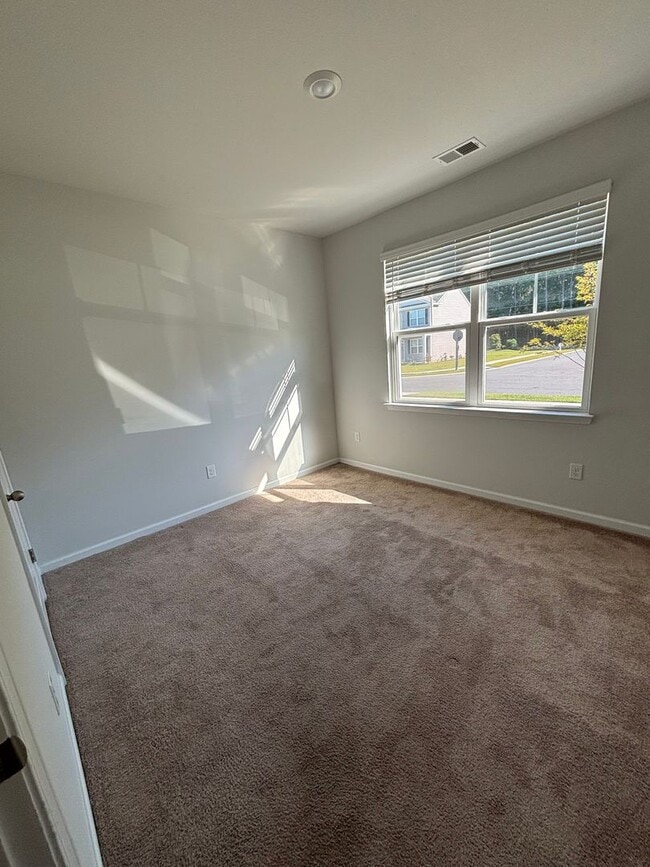 Photo - Very nice 3 bedroom/2 bath home in Meridian Summit