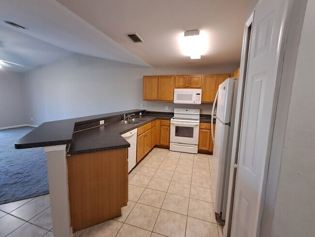 Photo - 1144-1146 Harry Ave S Unit 1146 Harry Ave S