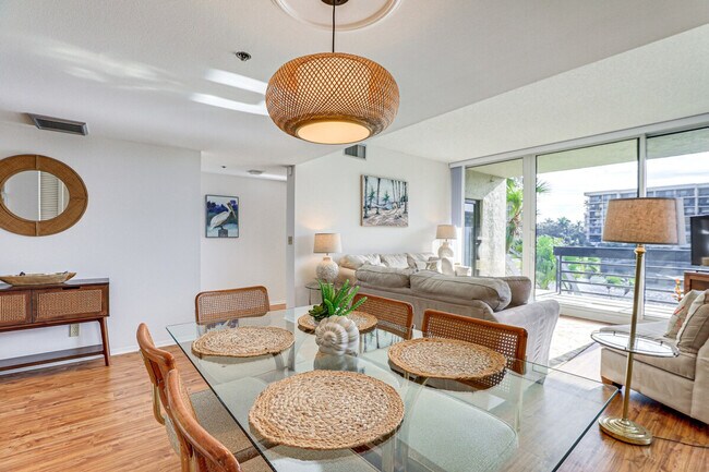 Photo - 1109 Gulf of Mexico Dr Unidad ID1386020P