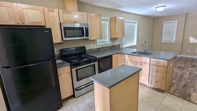 Photo - 10459 NE 5th Cir Townhome