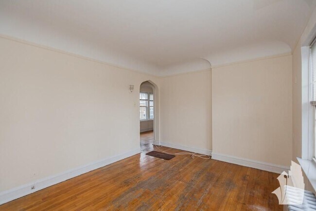 Photo - 2944 N Albany Ave