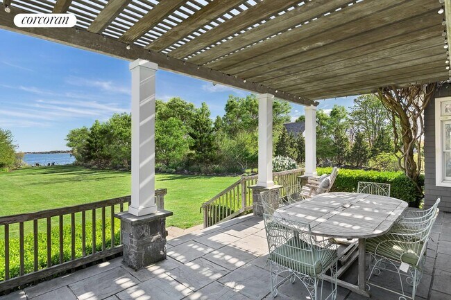 Photo - 66 Evergreen Ave