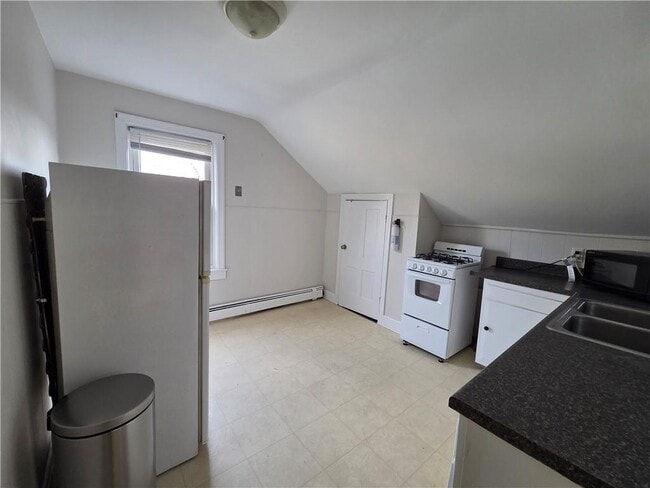 Photo - 292 Pleasant St Unit 3