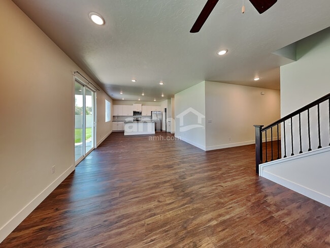 Photo - 1022 N Rivermist Pl