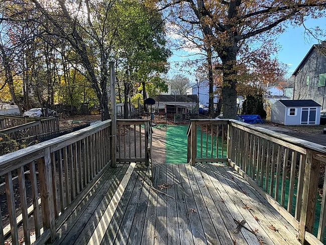 Building Photo - Newly renovated 3 BR Single family house with living and dining room