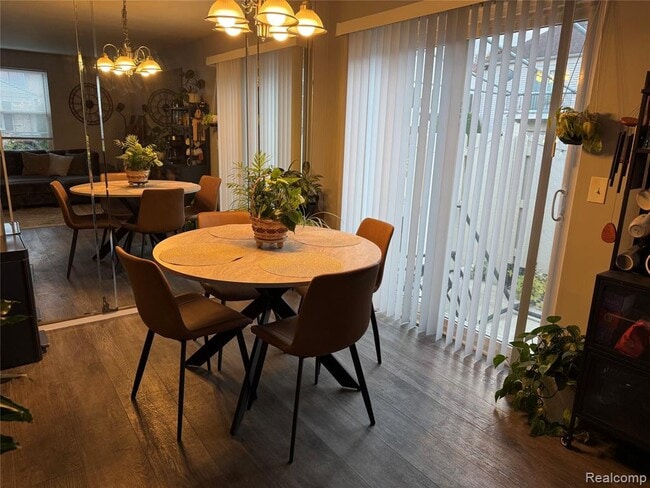 Photo - 15870 Charleston Dr