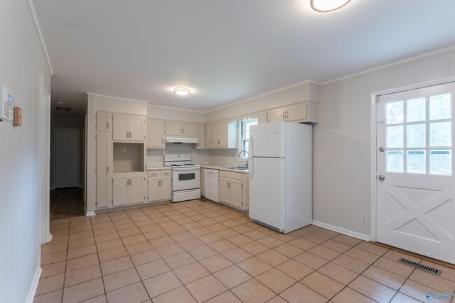 Photo - 1018 5th Ave SW
