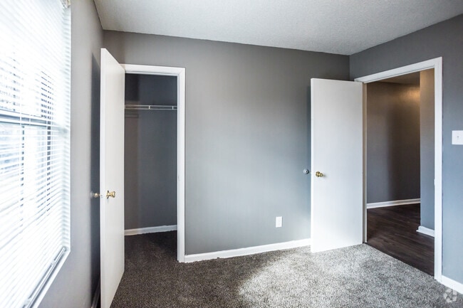 4 BR, 2 BA - Ranch