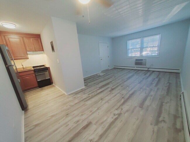 Photo - 151 Courtland Ave Unit 2