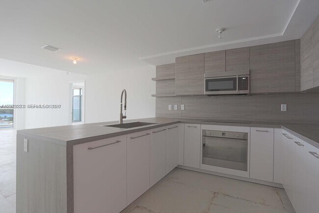 Photo - 400 Sunny Isles Blvd Unit 806